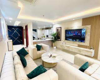 Modern Stay with 2 AC, Free Parking & Self Check-In - 8