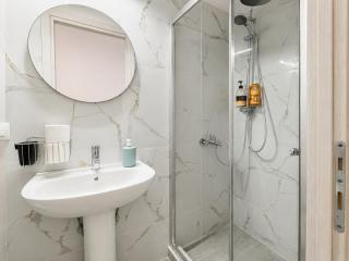 Valaoritou Luxury Jacuzzi by Dimcol 2 - 2