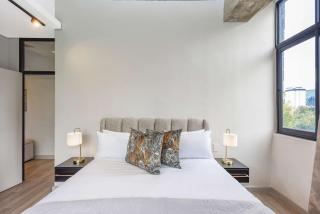 The Lineal 421 - Smart 1BR Apartment Sandton CBD Pool & WiFi - 7