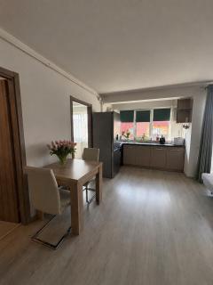 Cozy Stay Near Iulius Mall - 1