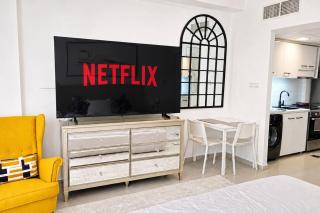 Beautiful Studio with Private Beach in Al Marjan Island Ras Al Khaimah - 5