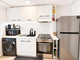 Beautiful Studio with Private Beach in Al Marjan Island Ras Al Khaimah - 3