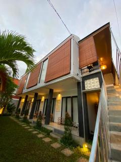Queen’s Villa - 9