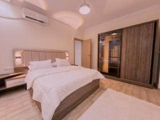 Luxury 3BR in Beverly Hills Sheikh Zayed Cairo - 8