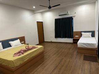 Hotel RK Palace - 4