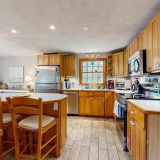 Bay Pointe Bungalow - 4