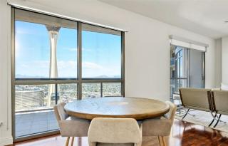 One Bedroom High Rise Residence with City Views - 2