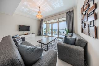 Apartment with Sea View on the Palm - 1