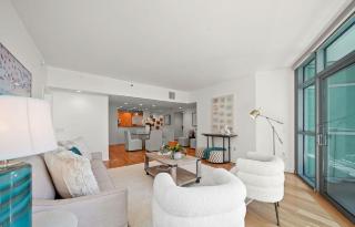 Two Bedroom High Rise Residence with Marina Views - 6