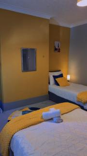 Cozy 2-Bedroom Apartment in Tyne and Wear - 4
