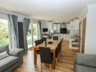 Glebe House - 8