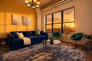 South Loop 2BR Getaway with Smart TVs & Optional Parking Near McCormick Place, Museum Campus & Downtown - 0