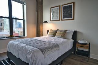 South Loop 2BR Getaway with Smart TVs & Optional Parking Near McCormick Place, Museum Campus & Downtown - 8