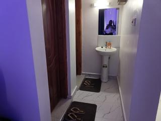 Cozy furnished one bedroom - 6