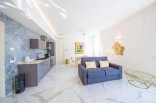 Luxury Apartment with 2 Bedrooms, 2 Bathrooms, 6 Guests - 0
