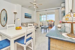 Seafront Garden and Sea views - 2