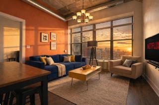 Modern 2BR Stay in South Loop with Optional Parking & Gym Access Near Museum Campus & Grant Park - 0