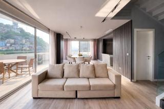 Stylish Loft with Balcony and City Views with Parking - 6
