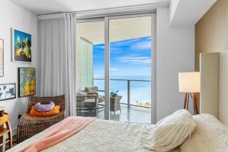 Luxury 1BR Ocean View by the Beach 21st Floor - 9