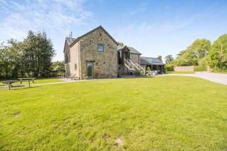 6 Bed in Llansantffraid oc-r42827 - 6