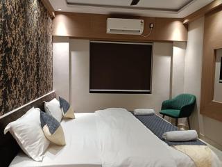 The Bay Suites - NIS - 5