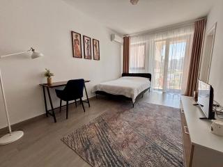 BELVEDERE city view Studios & Apartments with free parking & gym - 7