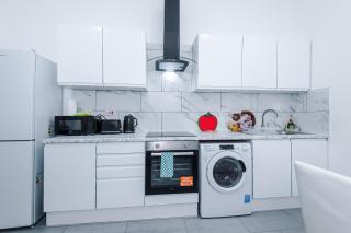 Entire Flat - Sleeps 3-Central Manchester - 1