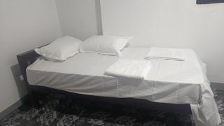 A to Z Surf Home Arugambay - 1