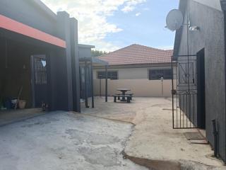 Lapeng Mogwase Free Parking-Free WIFI - 6