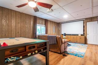 Sasquatch Hideaway Game Room Fire Pit - 8