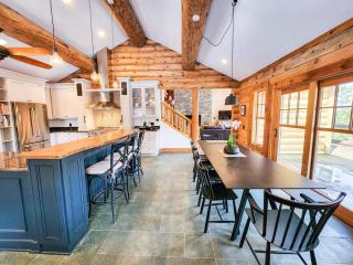 Ridge House with Mountain Views - 2