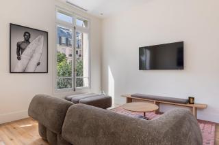 Luxury Paris Escape with AC in the Heart of the 7th - 4