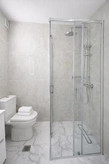 Marble Crown Deluxe Suite - 3