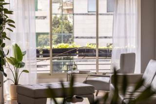 The Heart of Tel Aviv Elegant Home - 3