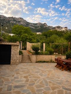 TS Villa-Mountain Views, Fireplace & Rustic Luxury - 8