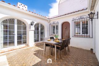 Mediterranean - El Patio - 0
