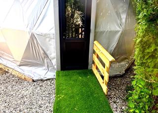 Geodome with Private Hot tub - 2