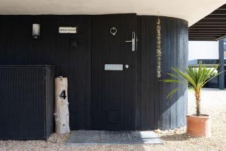 Deck House by the sea for couple or couple and two kids - 4