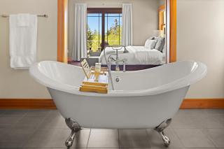Secluded Lodge with Mt Mansfield Views and Hot Tub - 6