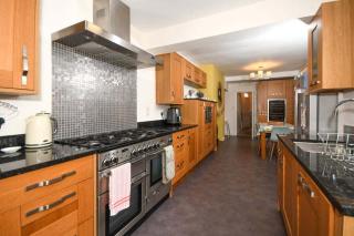 No 3 Brooklands - Central location - 8
