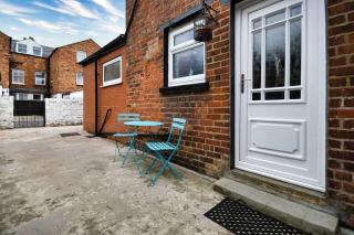 No 3 Brooklands - Central location - 1
