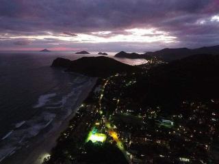 Sweet Yellow House em Camburi - 9