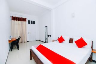 Lodge 52 Negombo - 1