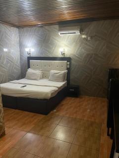 Benny hotel Festac - 4