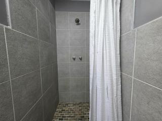 Grey Crescent living 2 - 9