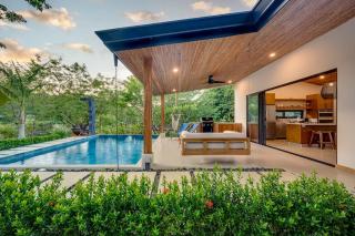 Casa Lago - 3 Bedroom - 2
