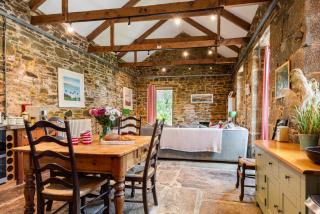 Stable Cottage - 2