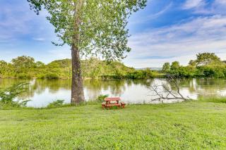 Gazebo Grilling & River Chilling: Front Royal Home - 7