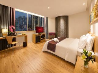 deKing Hotel Twin Towers by DK Hospitality - 5