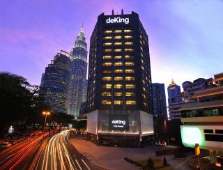 deKing Hotel Twin Towers by DK Hospitality - 0